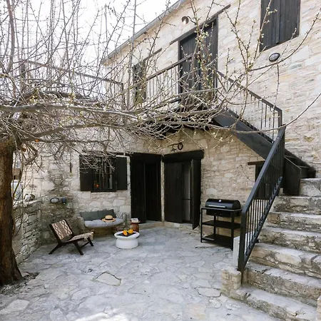 Ioulia's By Nomads *