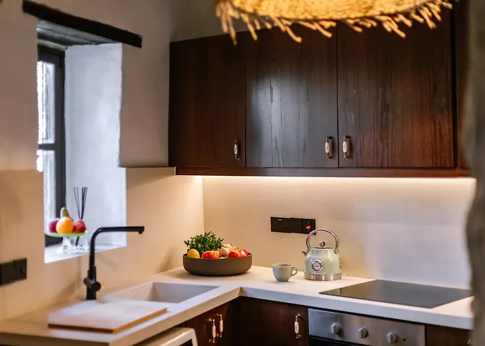 Ioulia's By Nomads Panayia