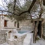 Ioulia's By Nomads *