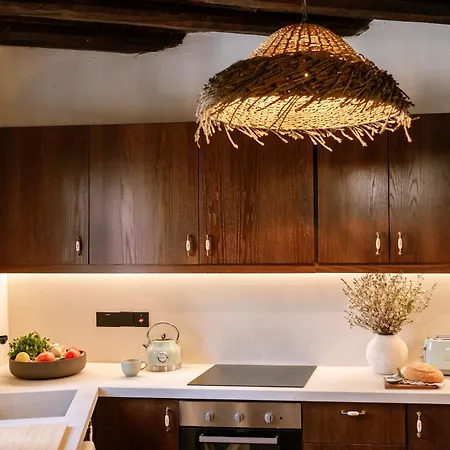 Ioulia's By Nomads Panayia