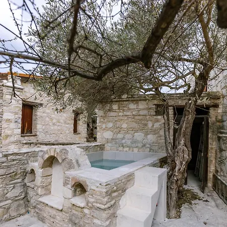 Ioulia's By Nomads *