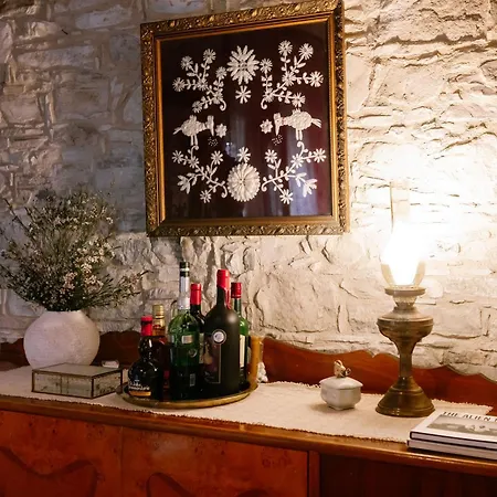 Ioulia's By Nomads Hébergement de vacances